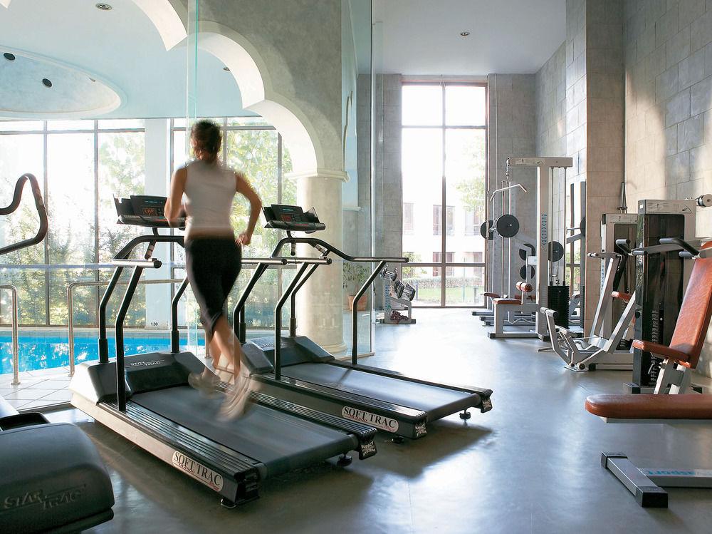 Grecotel Astir Palace Alexandroupoli Exterior photo A treadmill