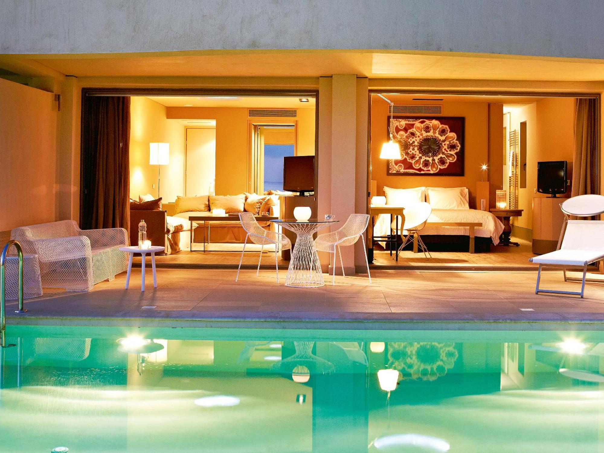 Grecotel Astir Palace Alexandroupoli Exterior photo A suite at the hotel