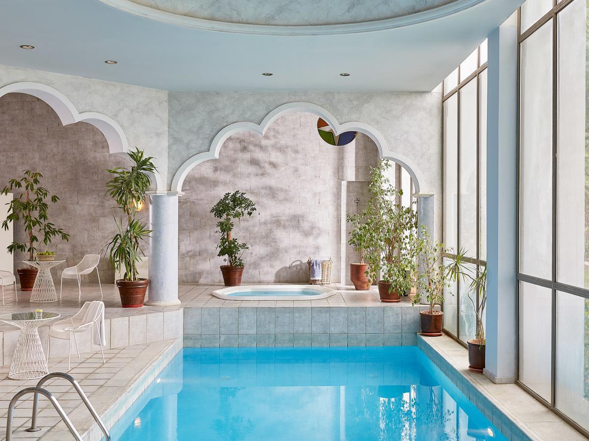 Grecotel Astir Palace Alexandroupoli Exterior photo The swimming pool at the hotel